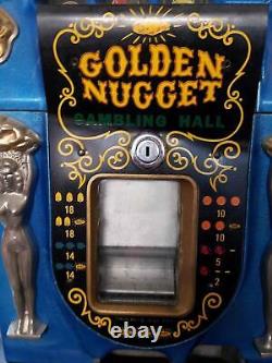 Golden Nugget Gambling Hall Slot Machine 5 cent Machine Blue