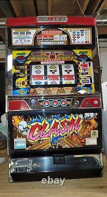Vintage Japanese Pachislo Token Slot Machine CLASH (Read Description Please)